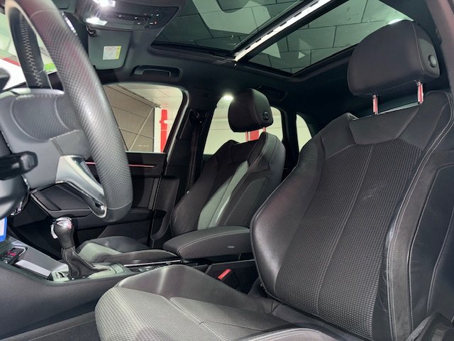 AUDI Q3 2.0 TDI SLINE STRONIC