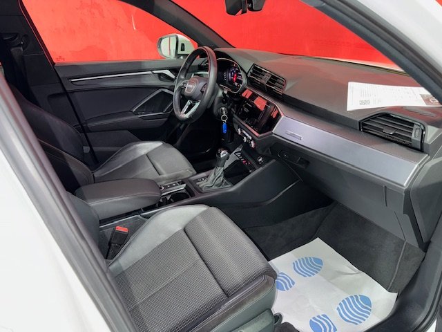 AUDI Q3 2.0 TDI SLINE STRONIC