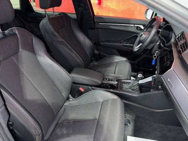 AUDI Q3 2.0 TDI SLINE STRONIC