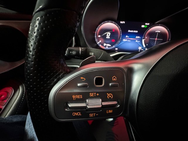 MERCEDES-BENZ C 220cdi AUT