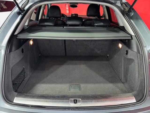 AUDI Q3 AMBIENTE 2.0TDI