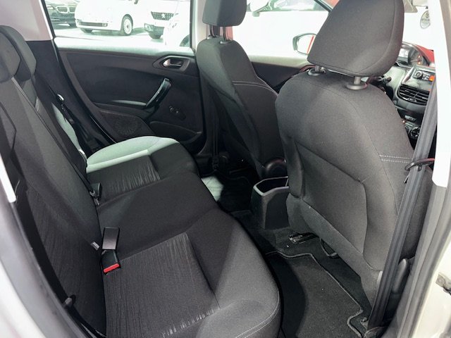 PEUGEOT 208 HDI ACCESS