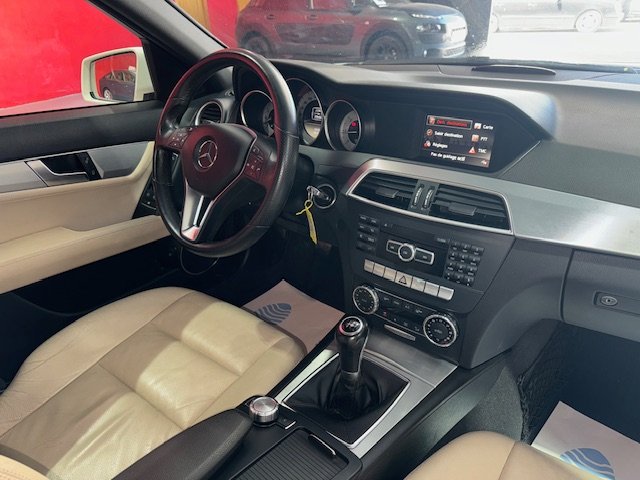 MERCEDES-BENZ C 220CDI AVANTGARDE