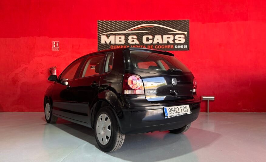 VOLKSWAGEN POLO 1.4i 5 PUERTAS