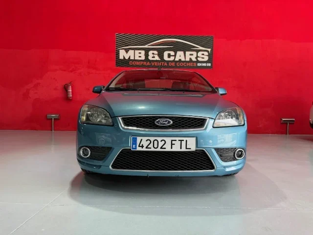FORD FOCUS CABRIO 2.0I TITANIUM