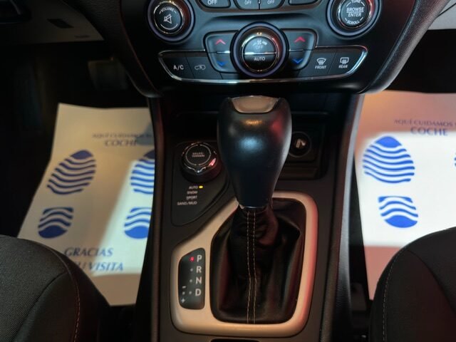 JEEP CHEROKEE 2.0 CRD