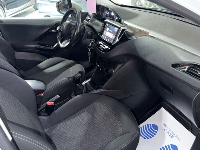 PEUGEOT 208  ACCESS 1.6 BlueHDi