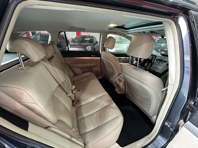 SUBARU OUTBACK 2.0