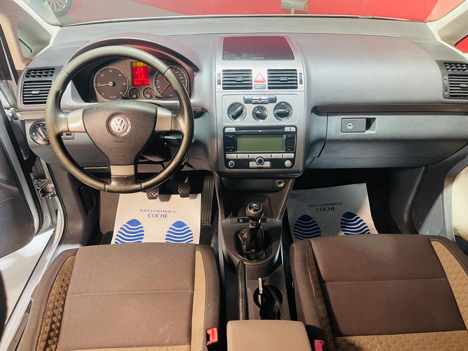 VOLKSWAGEN TOURAN 1.9