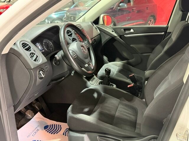 VOLKSWAGEN TIGUAN 2.0