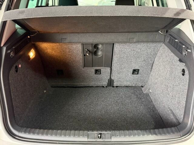 VOLKSWAGEN TIGUAN 2.0