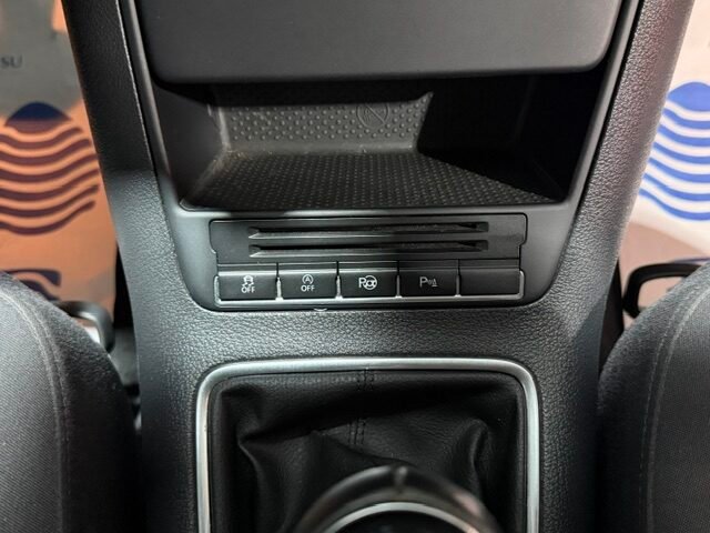 VOLKSWAGEN TIGUAN 2.0